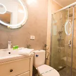 Arghezi Boutique Апартаменти Бухарест