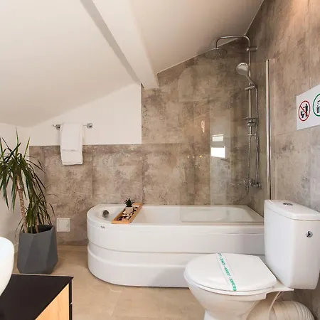 Arghezi Boutique Apartment *