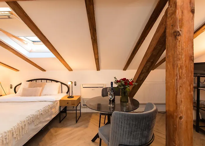 Arghezi Boutique Apartmán *