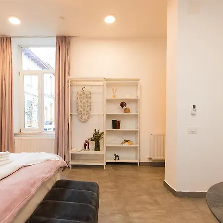 Arghezi Boutique