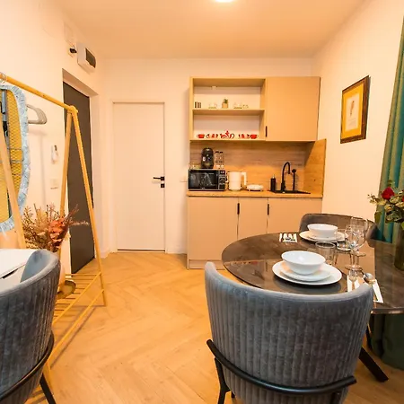 Arghezi Boutique Apartment *