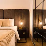 Arghezi Central Boutique *