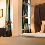 Arghezi Central Boutique